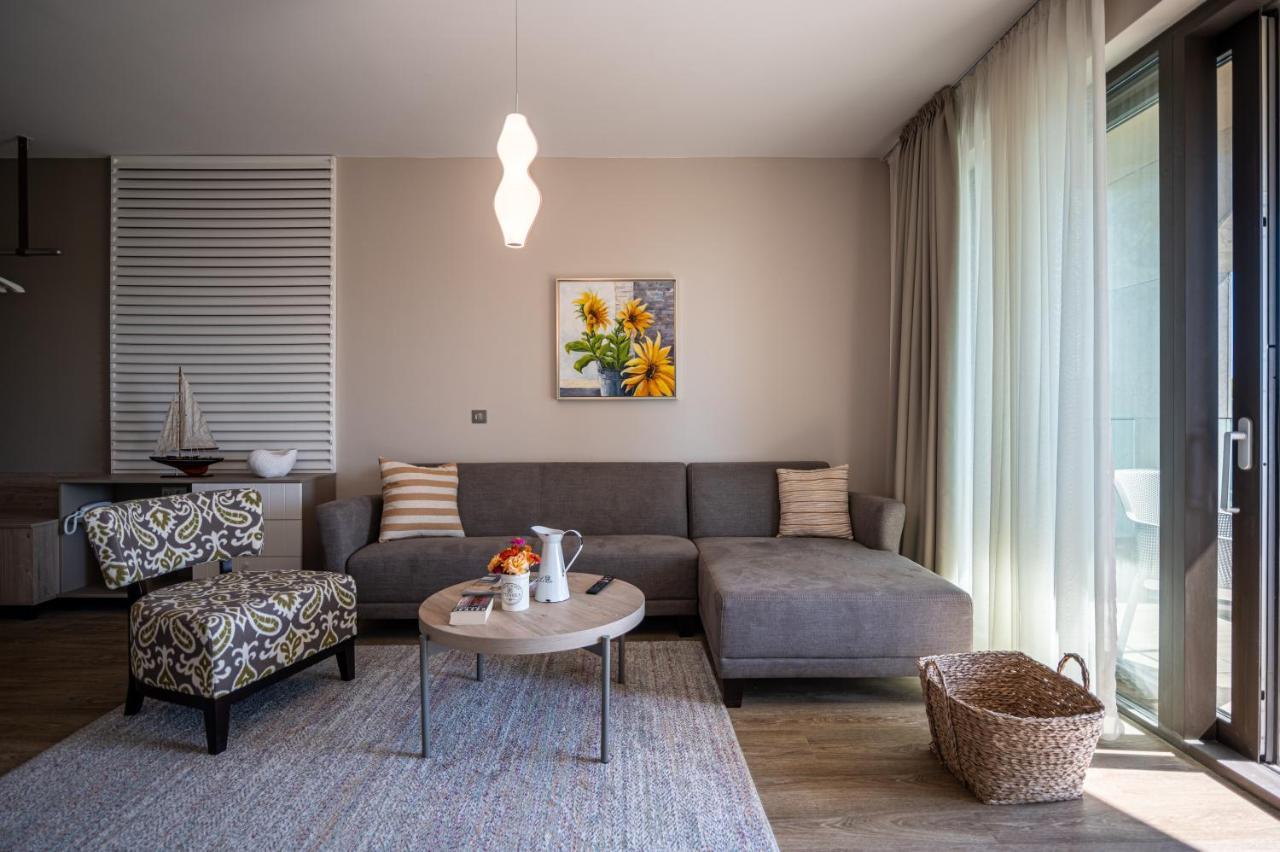 Romance Hotel And Family Suites Saints Constantine and Helena Екстер'єр фото